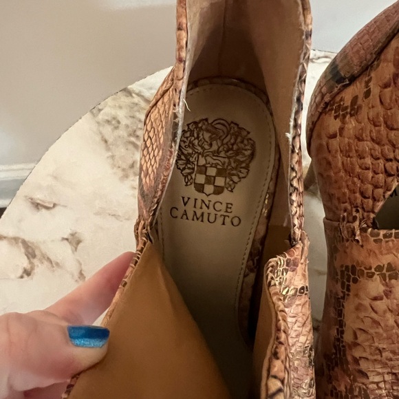 Vince Camuto Allanna Pink Snakeskin Size 9.5 Peeptoe Heels - Picture 7 of 10